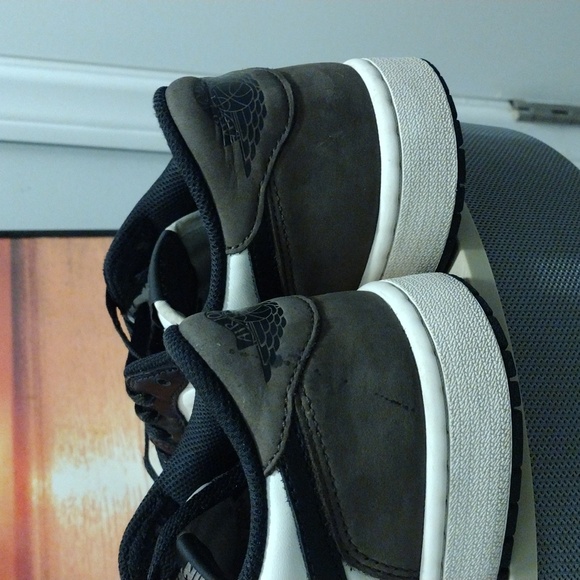 Mens Air Jordan 1 Low Mocha 9.5 - Picture 9 of 9